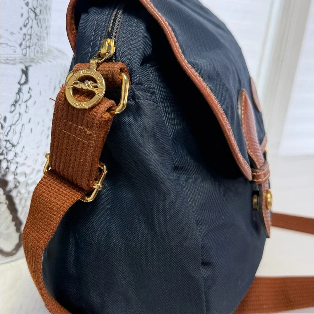 Longchamp Vintage Le Pliage Messenger Bag - Picture 4 of 12